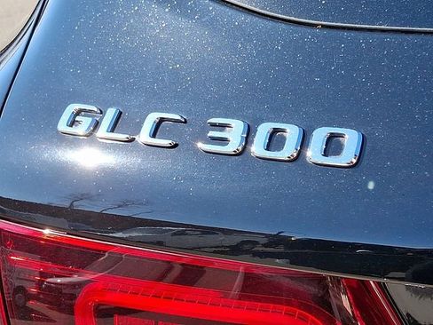 Used 2022 Mercedes-Benz GLC 300 GLC 300 w/ Driver Assistance Package image 33