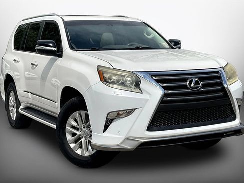 Used 2017 Lexus GX 460 Premium w/ Premium Package AWD/4WD image 3