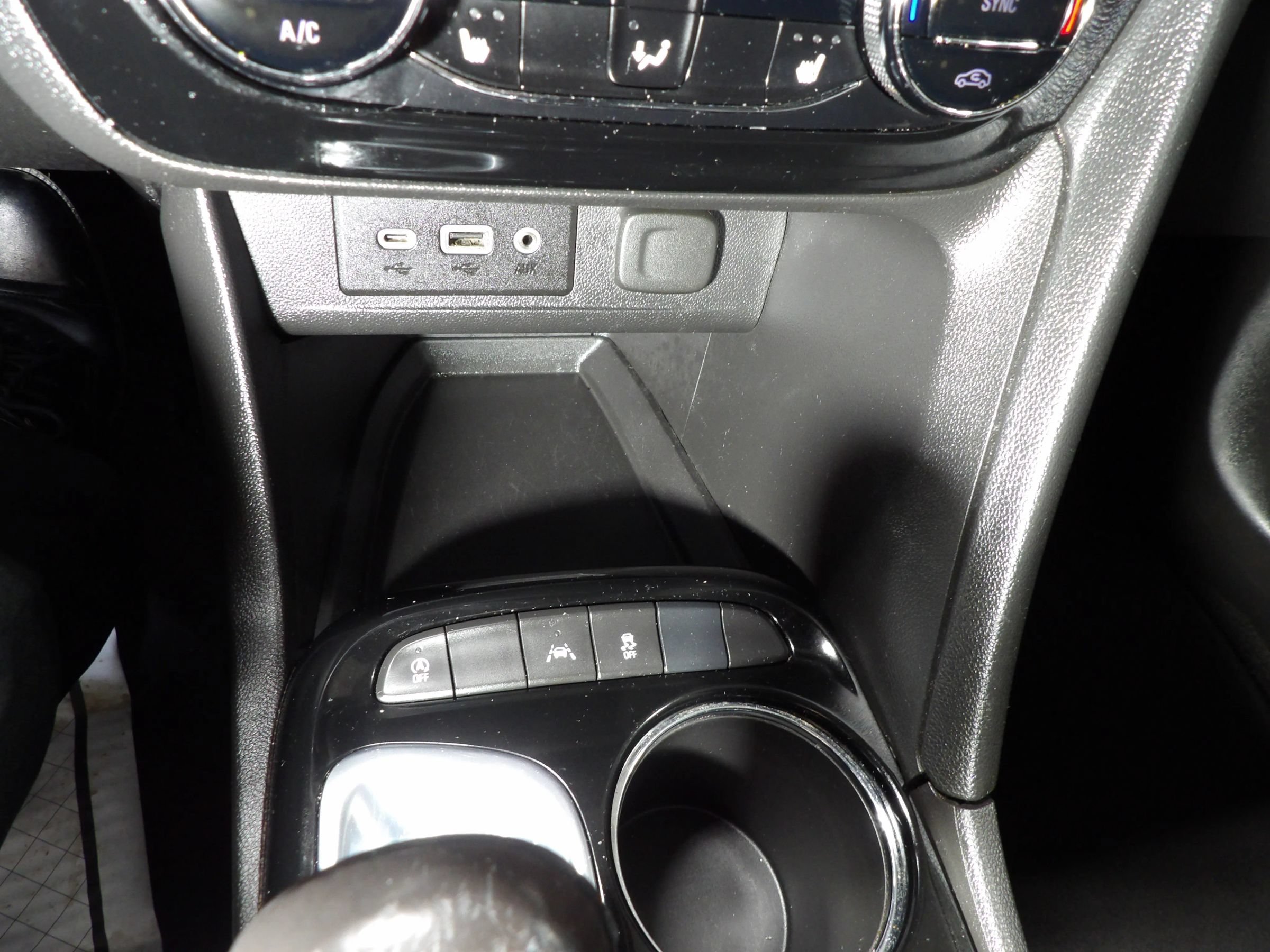Used 2021 Buick Encore GX Select w/ Experience Buick Package FWD image 14