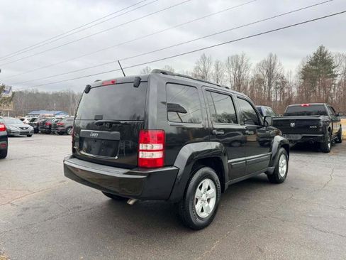 Used 2009 Jeep Liberty Sport w/ Popular Equipment Group image 5
