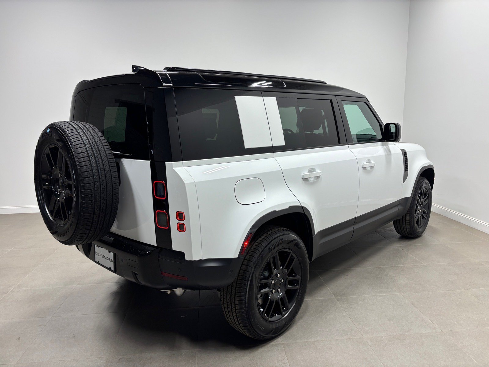 Used 2026 Land Rover Defender 110 S AWD/4WD image 6