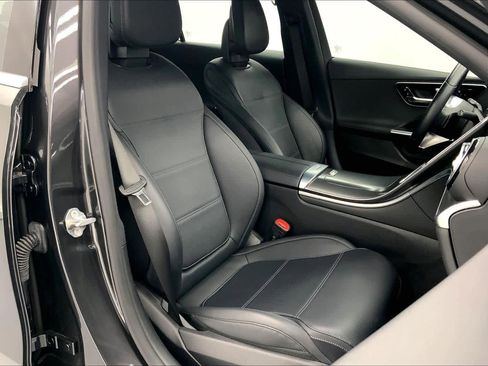 Certified 2022 Mercedes-Benz C 300 Sedan image 11