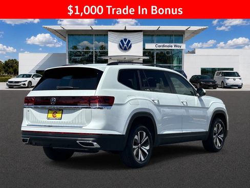 New 2026 Volkswagen Atlas SE FWD image 3