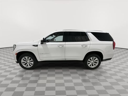 Used 2024 GMC Yukon Denali image 2