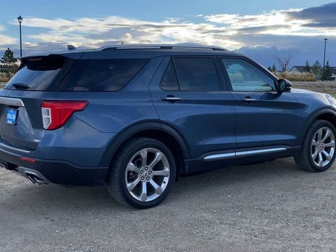 Used 2020 Ford Explorer Platinum w/ Premium Technology Package image 8