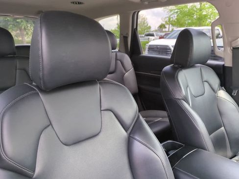 Used 2025 Kia Telluride S AWD/4WD image 7