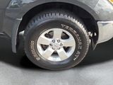 Used 2011 Nissan Frontier SV image 4