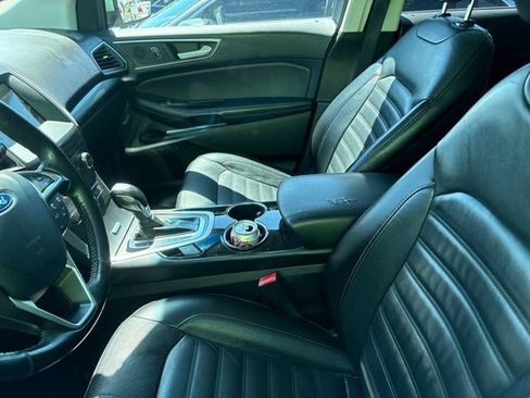 Used 2016 Ford Edge SEL w/ Equipment Group 201A FWD image 10