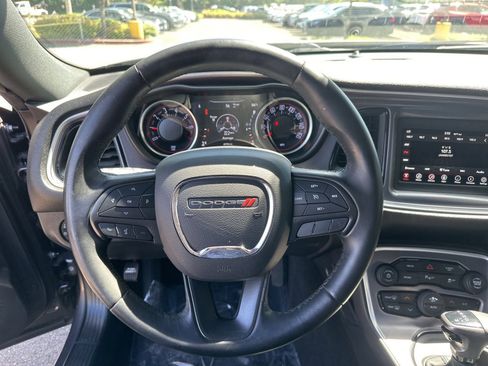 Used 2019 Dodge Challenger SXT w/ Driver Convenience Group RWD image 16