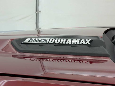 Used 2024 Chevrolet Silverado 2500 LTZ w/ LTZ Convenience Package image 14