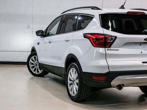 Used 2019 Ford Escape SEL image 14