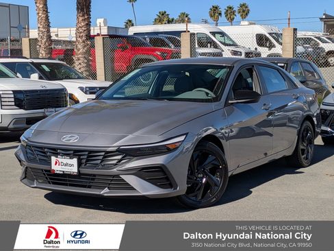 New 2026 Hyundai Elantra SEL Sport FWD image 1