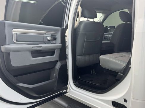 Used 2019 RAM 1500 Classic Warlock image 26