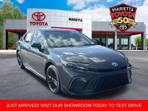 New 2026 Toyota Camry SE FWD image 1