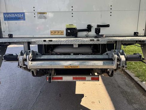 Used 2023 Ford F650 2WD Regular Cab Super Duty image 7