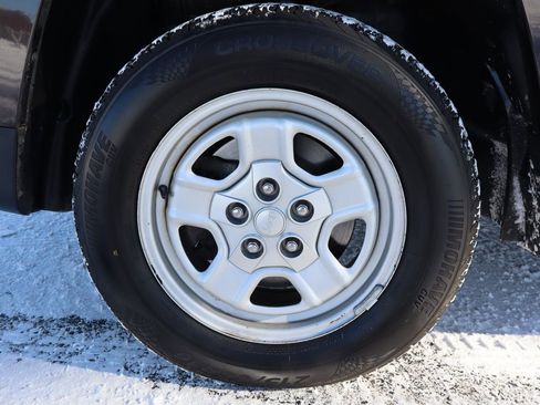 Used 2014 Jeep Patriot Sport w/ Power Value Group image 39