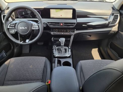 New 2026 Kia Seltos S FWD image 13