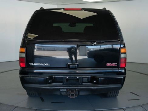 Used 2004 GMC Yukon XL Denali AWD/4WD image 6