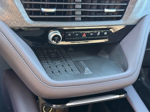 New 2025 Ford Explorer Platinum image 17