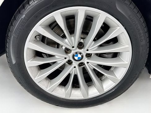 Used 2023 BMW 530i w/ Premium Package RWD image 32