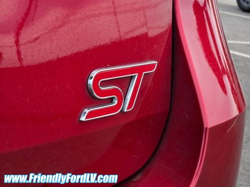 Used 2020 Ford Explorer ST w/ Premium Technology Package image 4