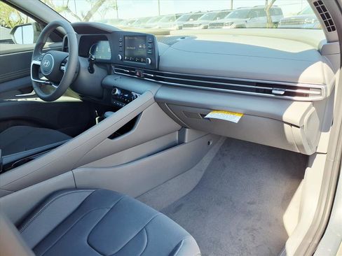 New 2026 Hyundai Elantra SEL Sport Premium image 6