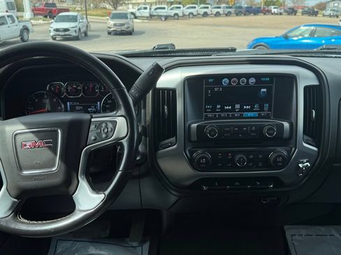 Used 2018 GMC Sierra 1500 SLE w/ Suspension Package, Off-Road AWD/4WD image 12