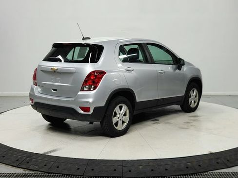 Used 2017 Chevrolet Trax LS AWD/4WD image 8