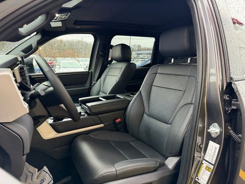 Used 2025 Toyota Tundra Limited image 11