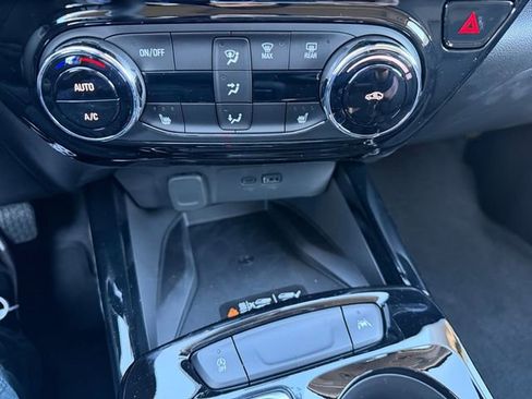 New 2026 Chevrolet Trax ACTIV w/ Sunroof Package image 21