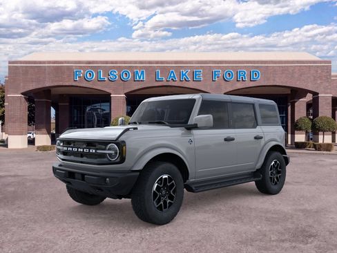 New 2026 Ford Bronco Outer Banks AWD/4WD image 1
