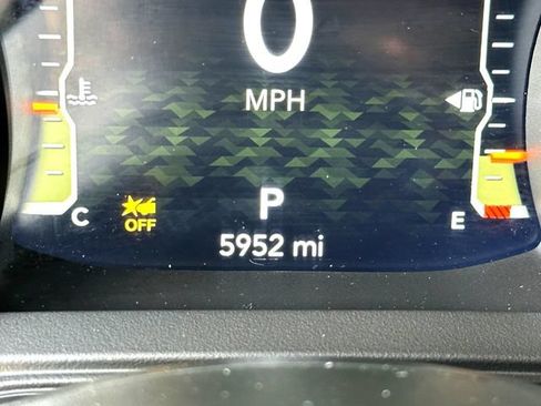 Used 2026 Jeep Wrangler Unlimited Sahara AWD/4WD image 13