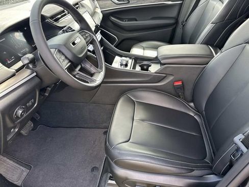 New 2026 Jeep Grand Cherokee L Limited image 24