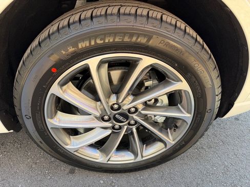 New 2026 Lincoln Corsair Grand Touring image 9