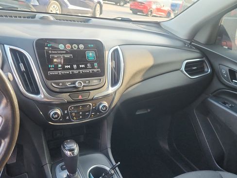 Used 2018 Chevrolet Equinox LT w/ Sun & Infotainment Package image 10