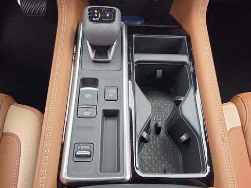 New 2026 Nissan Pathfinder Platinum image 19