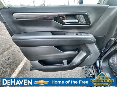 Used 2025 Chevrolet Tahoe Z71 AWD/4WD image 21