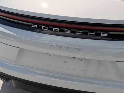 New 2026 Porsche Panamera image 12