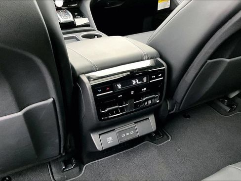 Certified 2026 Acura MDX FWD w/ Technology Package image 30