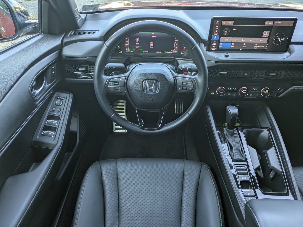 Used 2025 Honda Accord Sport image 15