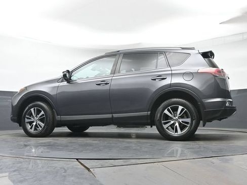Certified 2018 Toyota RAV4 XLE w/ Plus Extra Value Package AWD/4WD image 30