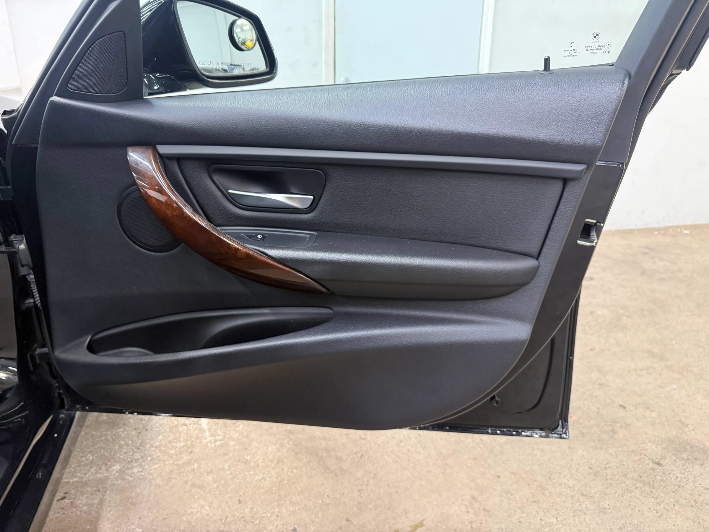 Used 2015 BMW 328i Sedan RWD image 23