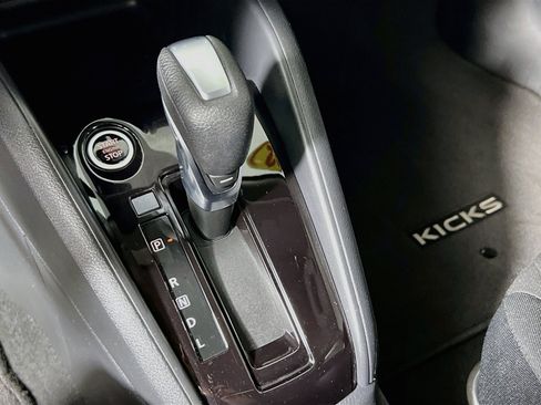Used 2022 Nissan Kicks S FWD image 24