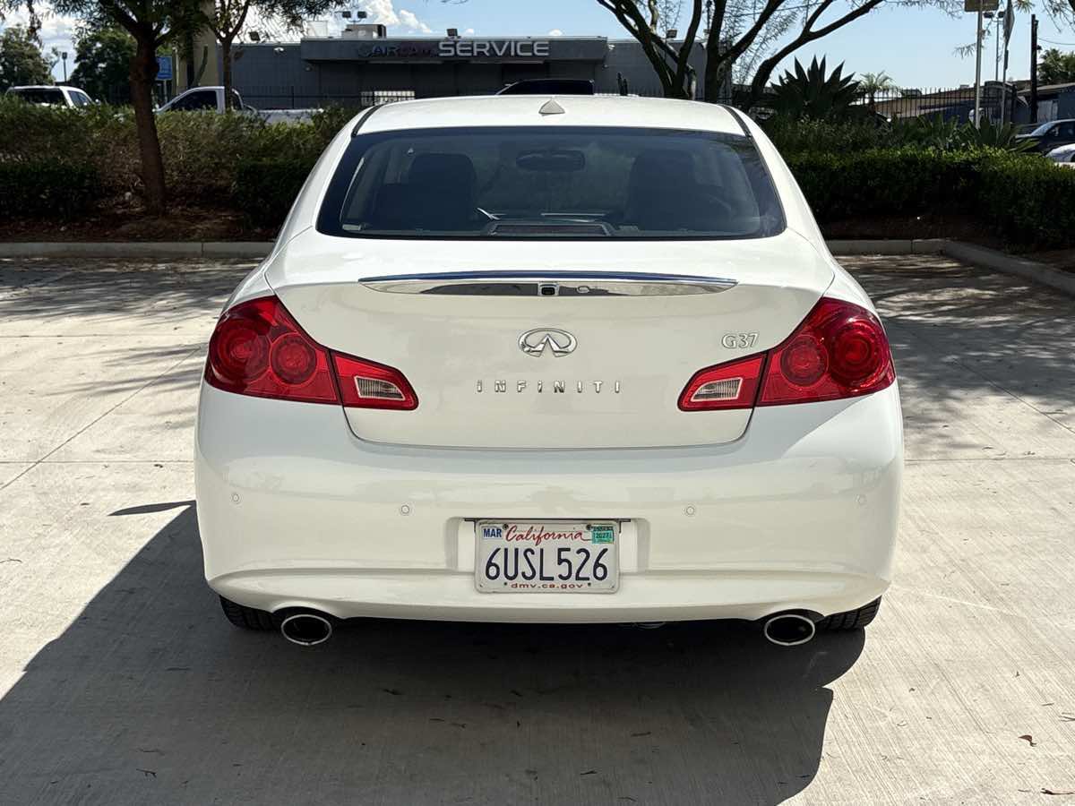 Used 2012 INFINITI G37 Journey w/ Premium Pkg RWD image 4