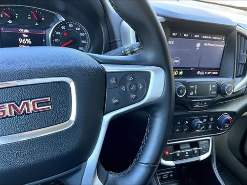 Used 2023 GMC Terrain SLT AWD/4WD image 20