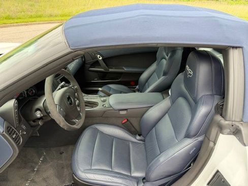 Used 2013 Chevrolet Corvette Grand Sport w/ 4LT Preferred Equipment Group RWD image 5