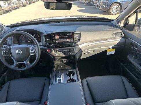 New 2025 Honda Ridgeline RTL image 32