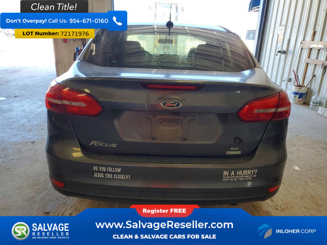 Used 2017 Ford Focus SE FWD image 8