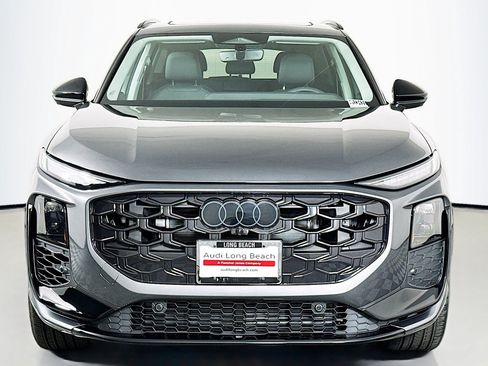 New 2026 Audi Q3 quattro 2.0T AWD/4WD image 2