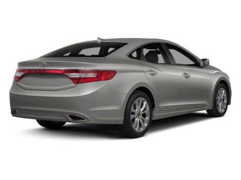 Used 2013 Hyundai Azera w/ Technology Pkg FWD image 3